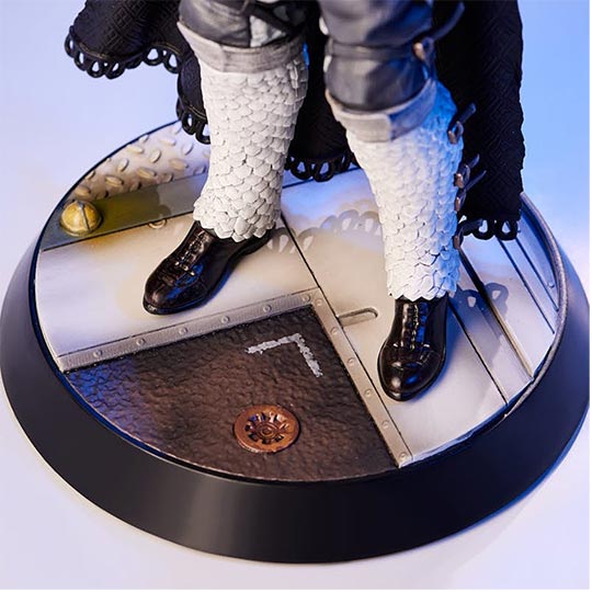 Numskull Destiny The Crow Statue