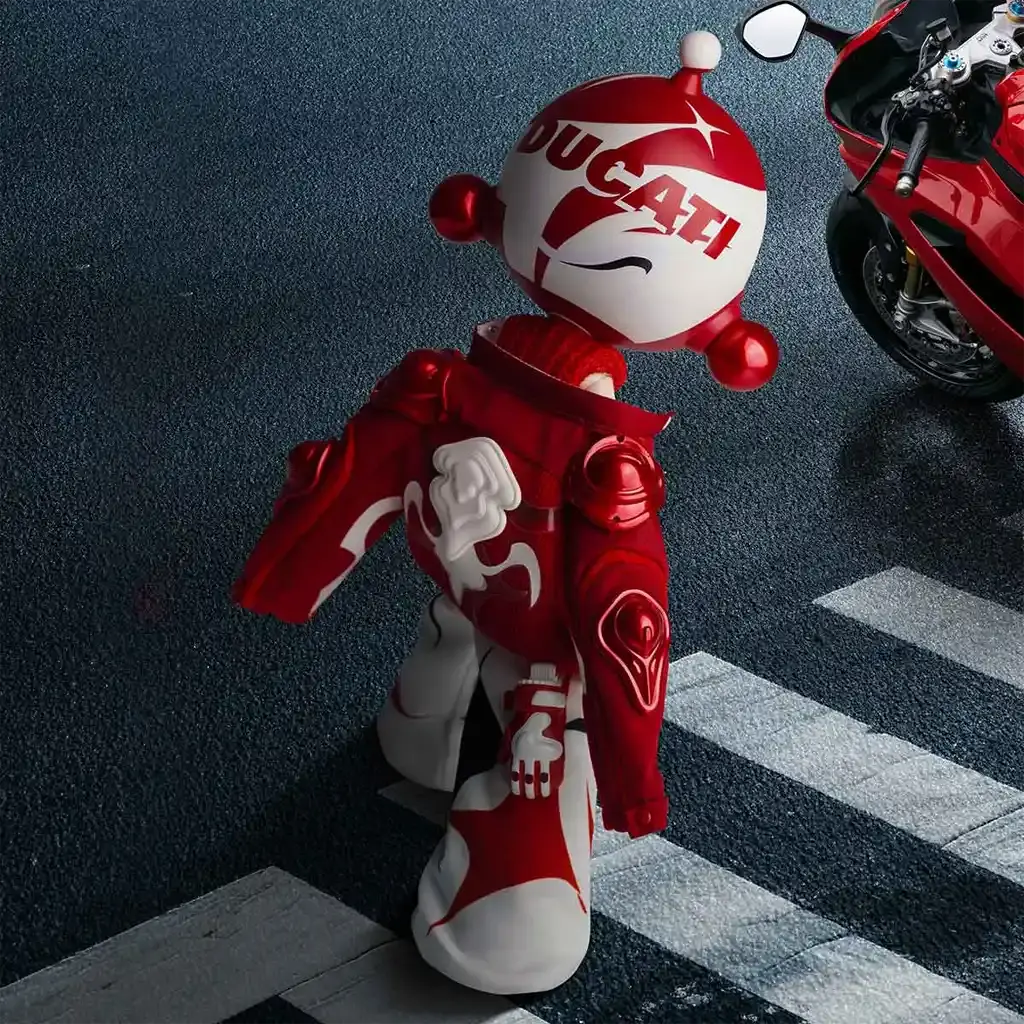 [702555] Pop Mart Skullpanda × Ducati 5.webp