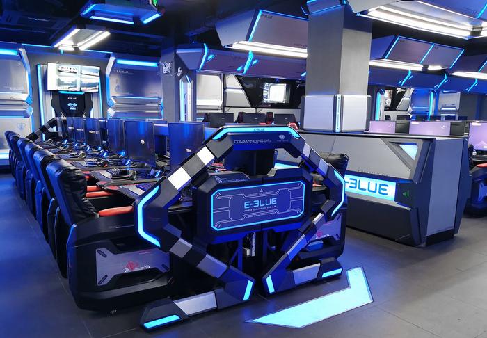 E-Blue 5V5 e-station gaming desk with RGB guard bar