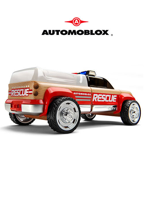 T900 Rescue Truck Black/Red (Automoblox)