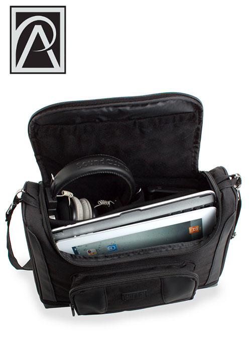 S7 Pro Portable Projector Carrying Case - Black (USA GEAR)