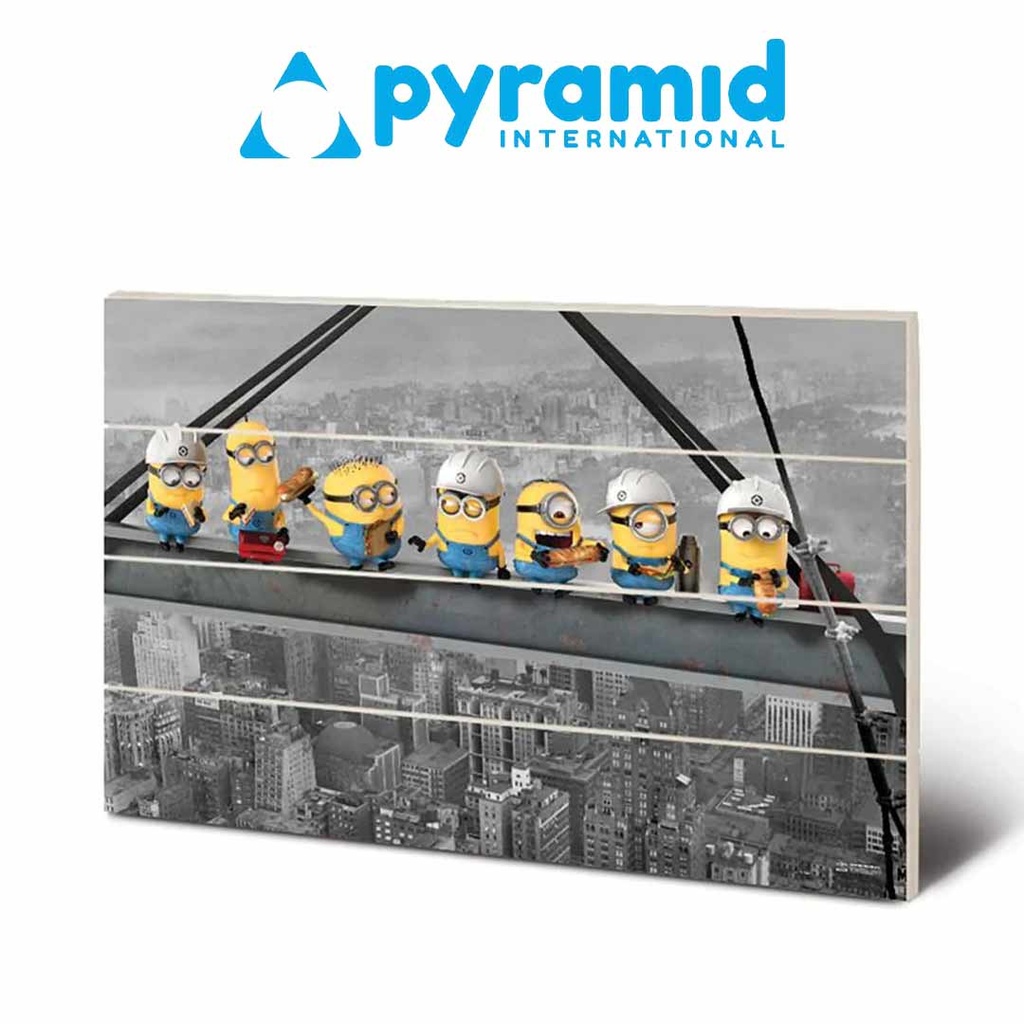Pyramid - DESPICABLE ME (LUNCH ON A SKYSCRAPER)
