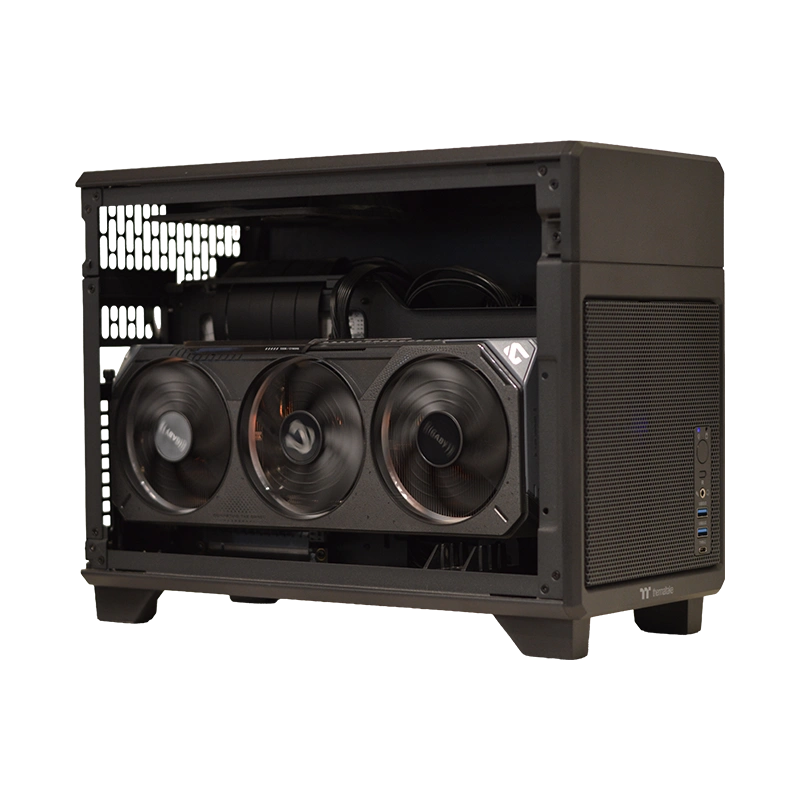 ChaosEngine RTX 5070 GAMING PC